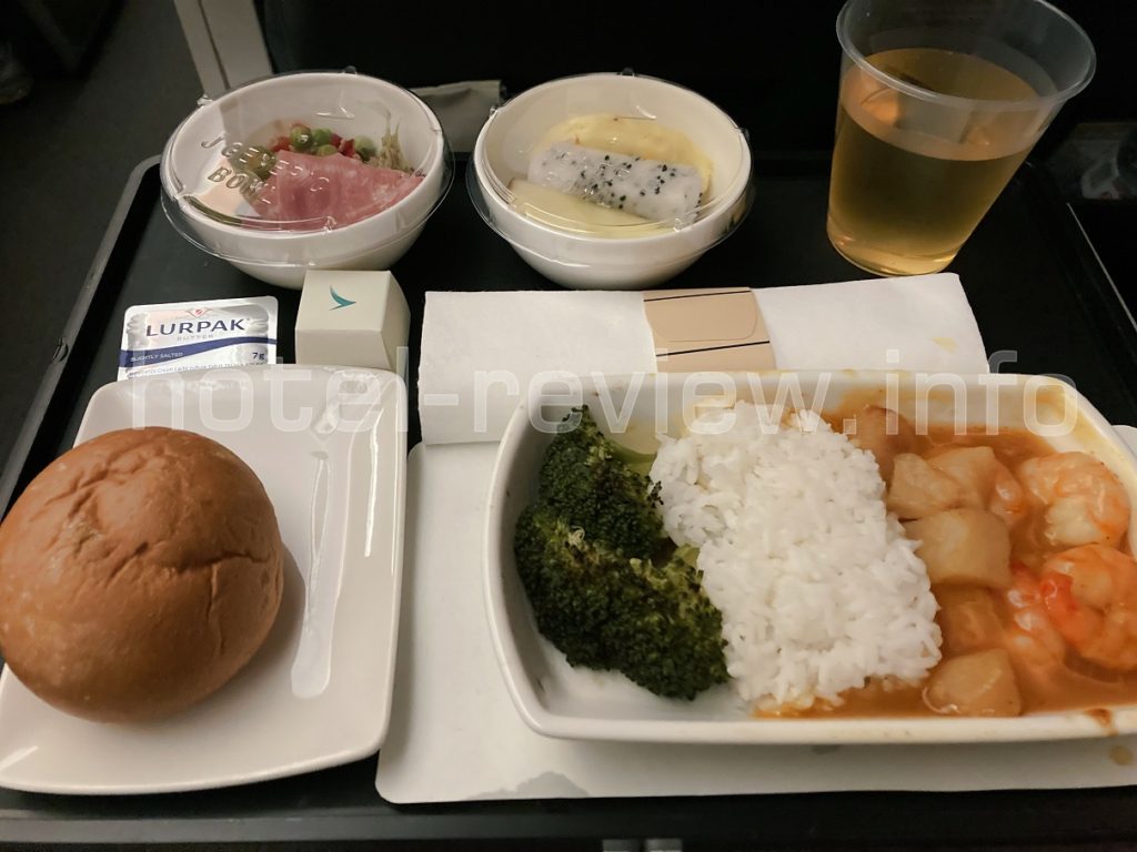キャセイパシフィック航空プレミアムエコノミーの機内食