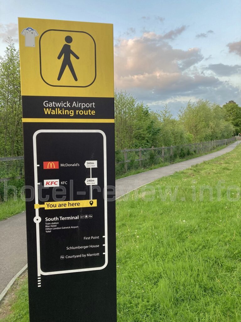 コートヤードガトウィック空港へのアクセスマップ