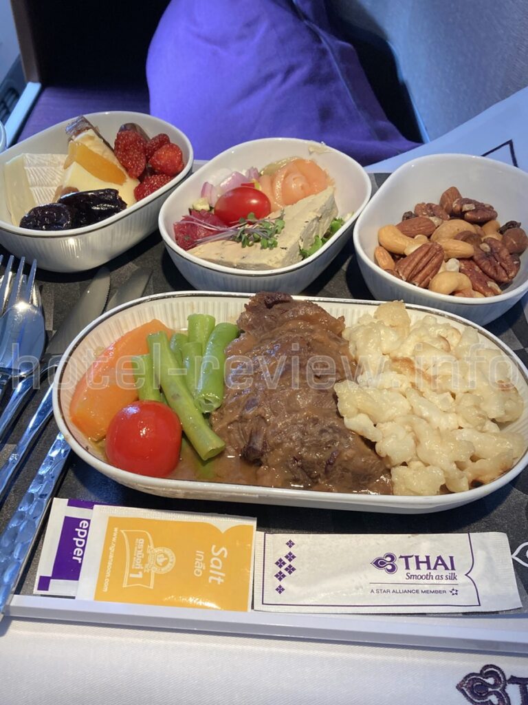 タイ航空ビジネスクラスの機内食
