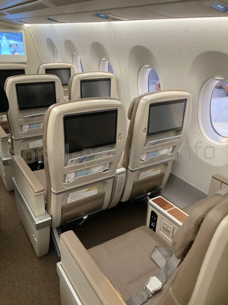 中国東方航空のプレミアムエコノミークラス座席