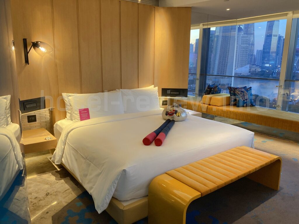 Wホテル上海外灘のベッドルーム