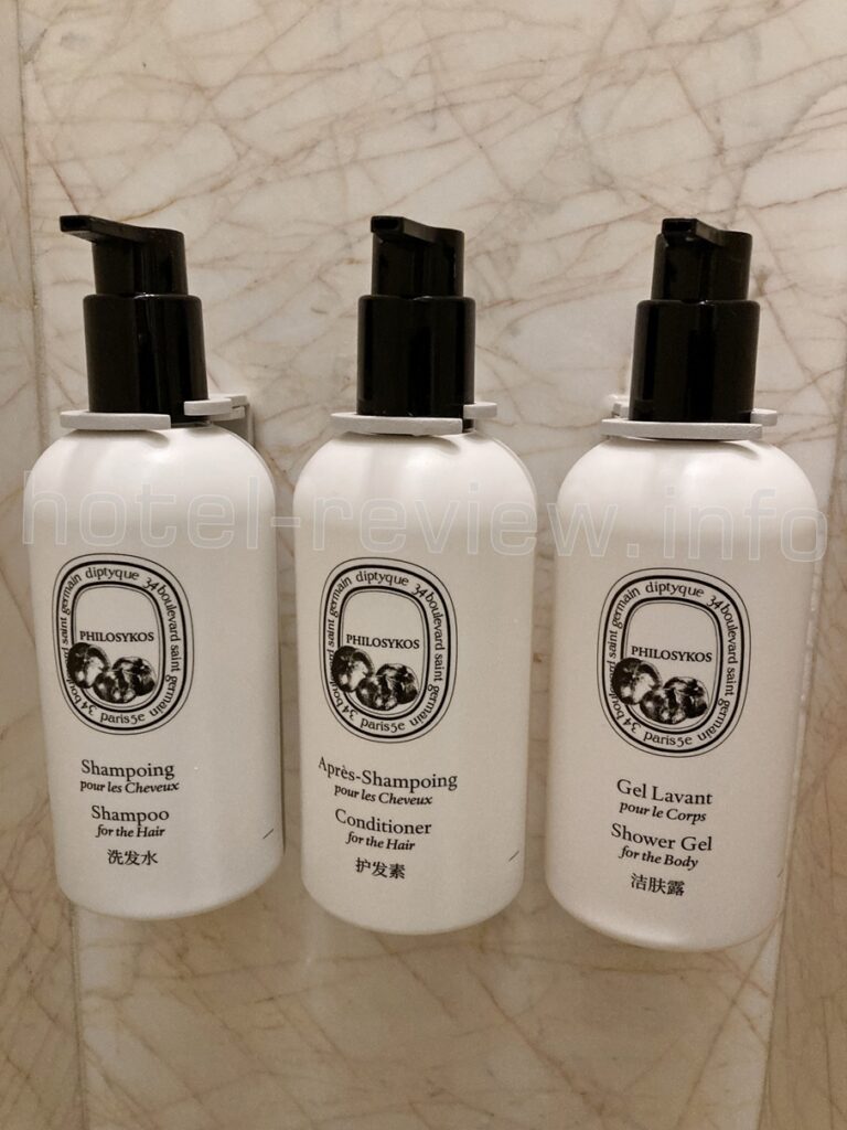 リッツカールトン上海浦東ホテルのバスアメニティ