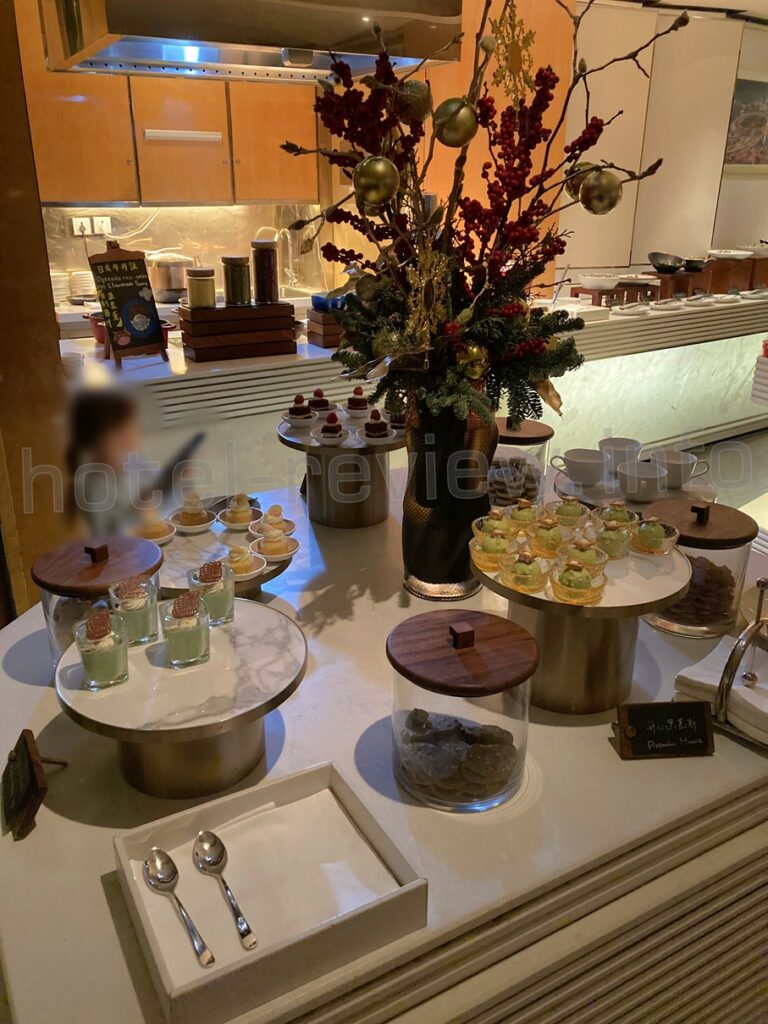 リッツカールトン上海浦東のラウンジの食事