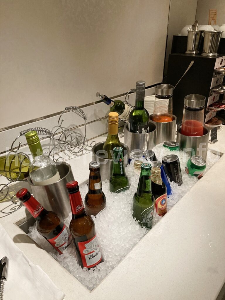 リッツカールトン上海浦東のラウンジの食事