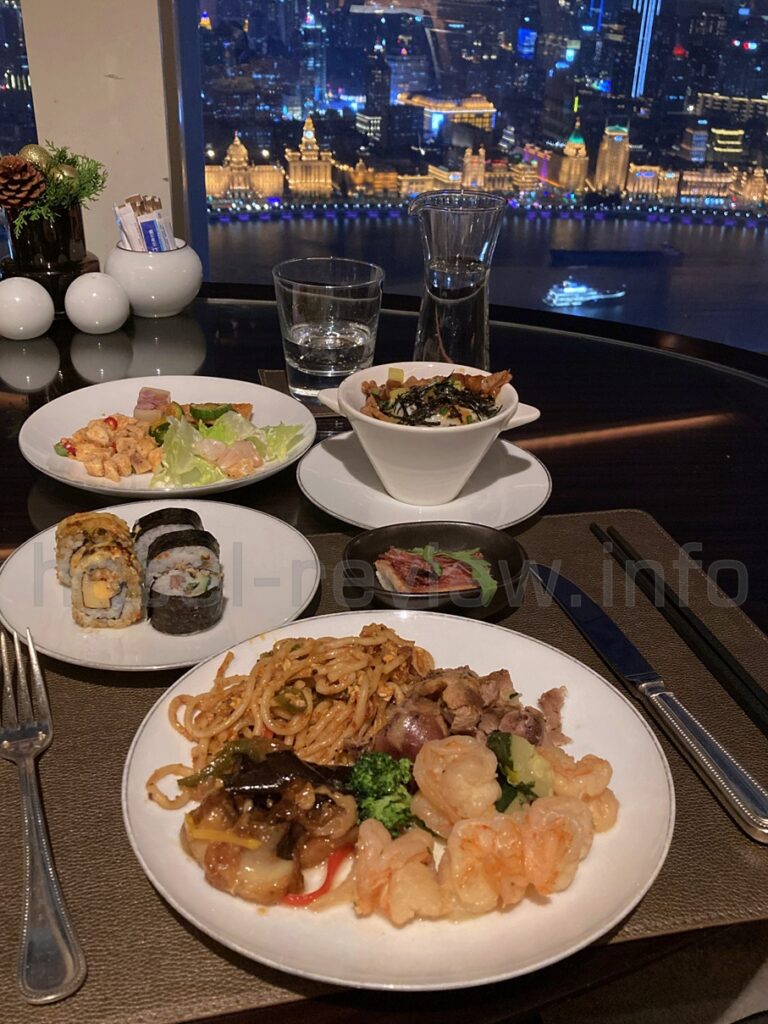 リッツカールトン上海浦東のラウンジの食事