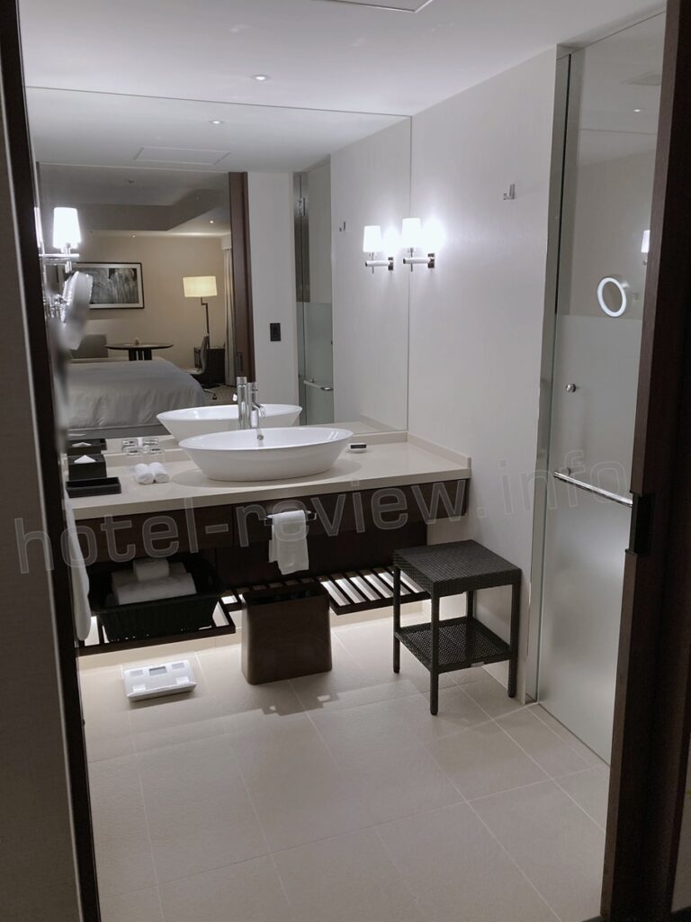 横浜ベイシェラトンのバスルーム