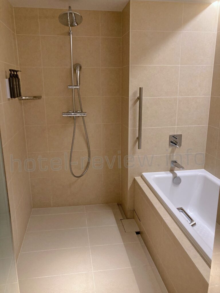 横浜ベイシェラトンの浴室