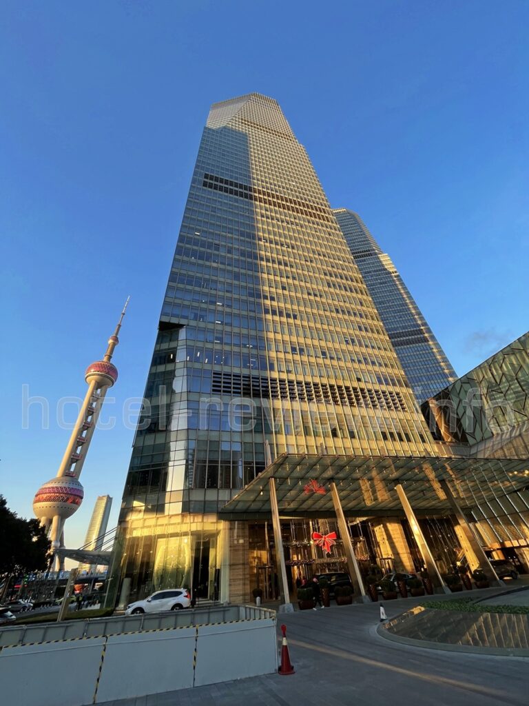 リッツカールトン上海浦東ホテルの外観