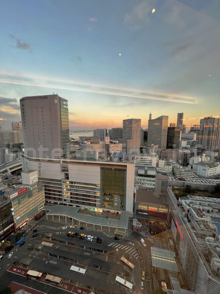横浜ベイシェラトンのクラブラウンジからの眺め