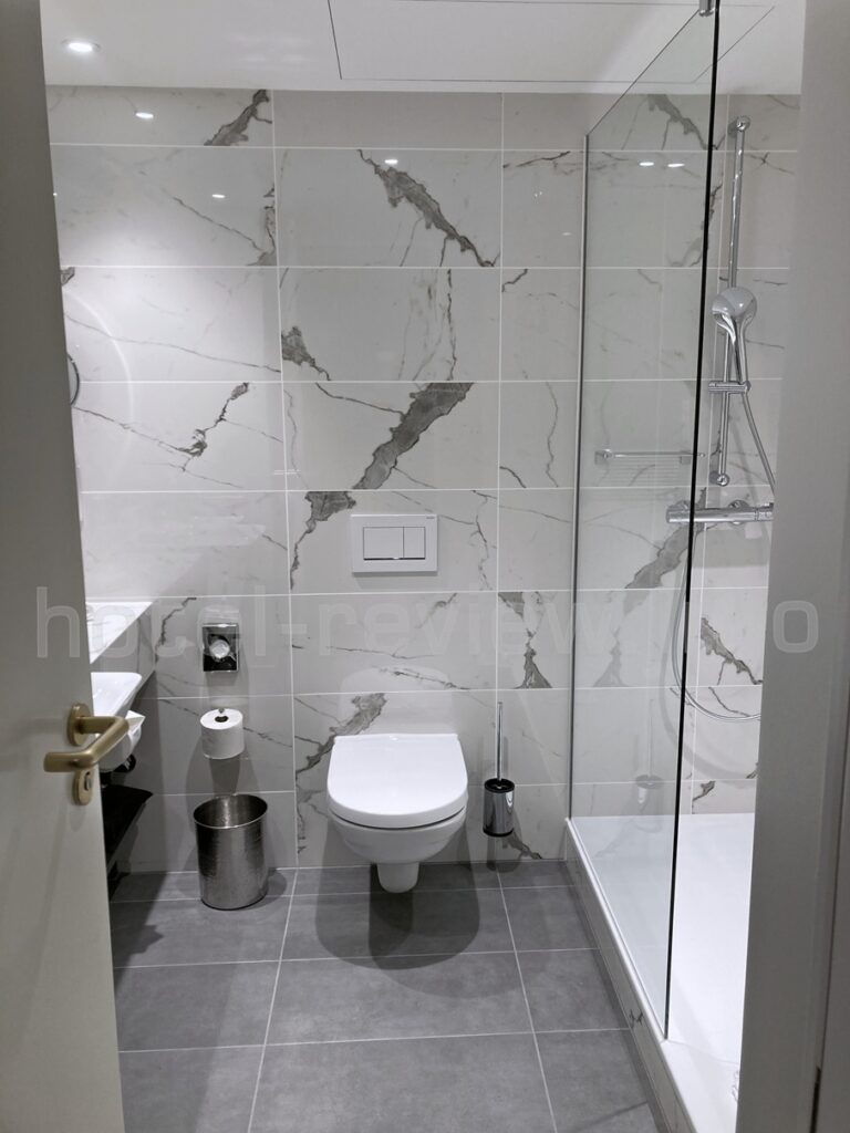 ハンブルクマリオットホテルの客室トイレ