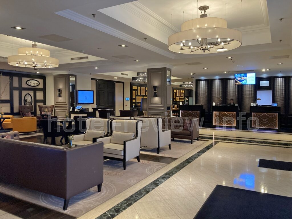 ハンブルクマリオットホテルのロビー