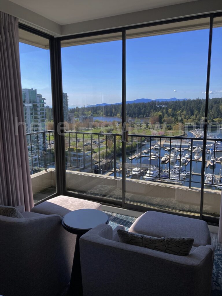 ウェスティンベイショアバンクーバーの客室からの眺め