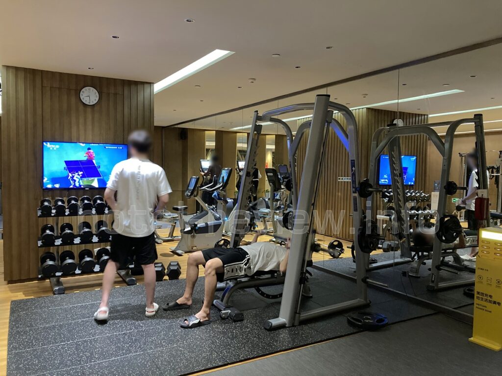 インターコンチネンタル泉州のジム