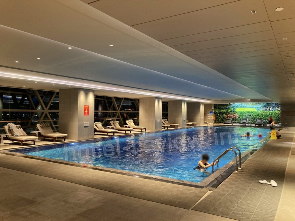 インターコンチネンタル泉州のプール