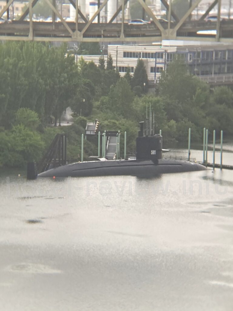 オレゴン科学産業博物館の潜水艦ブルーバック