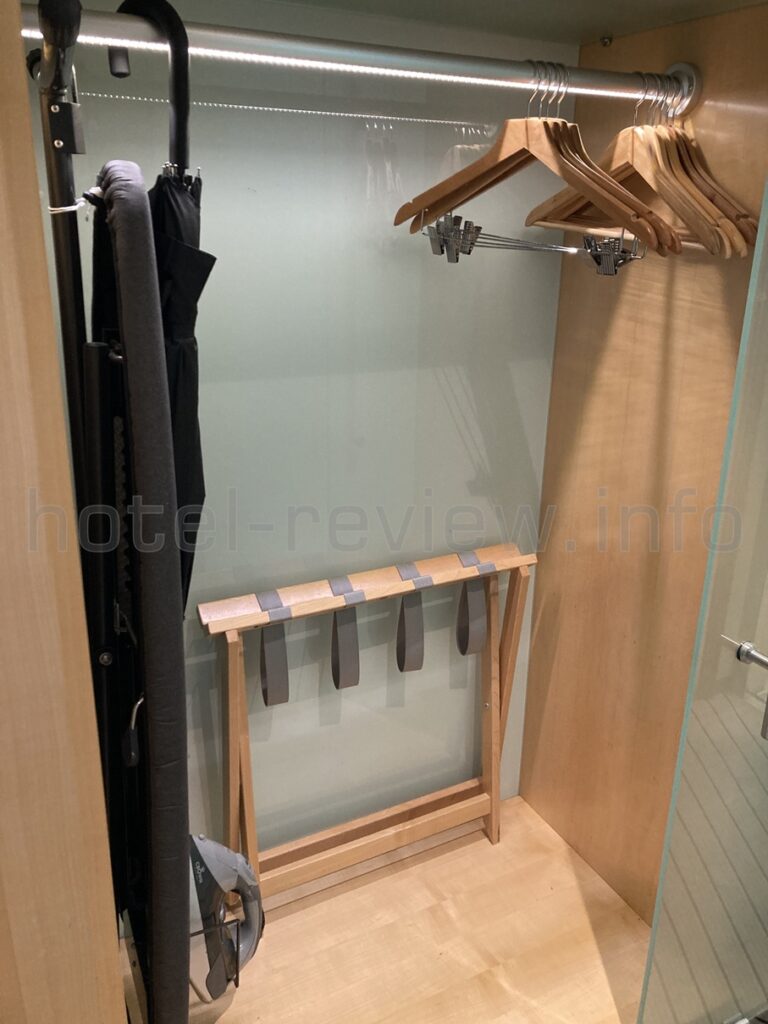 ルメリディアンハンブルグの客室クローゼット