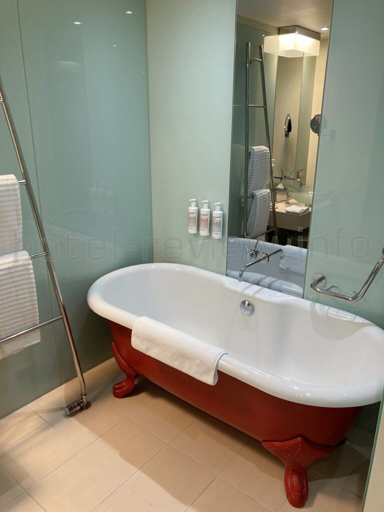 ルメリディアンハンブルグのバスルーム