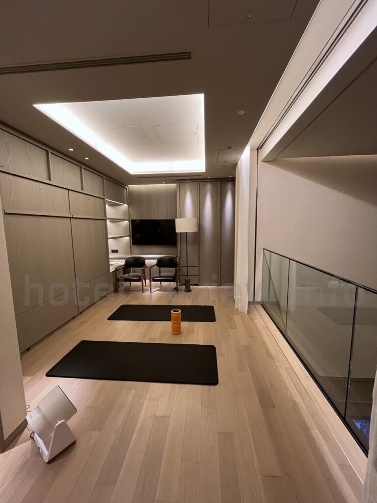 ホテル虎ノ門ヒルズのヨガスタジオ