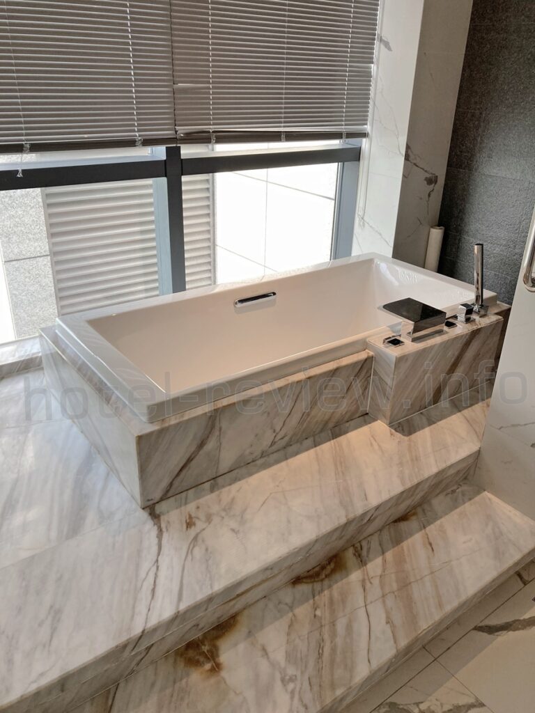 コートヤード厦門の客室バスルーム