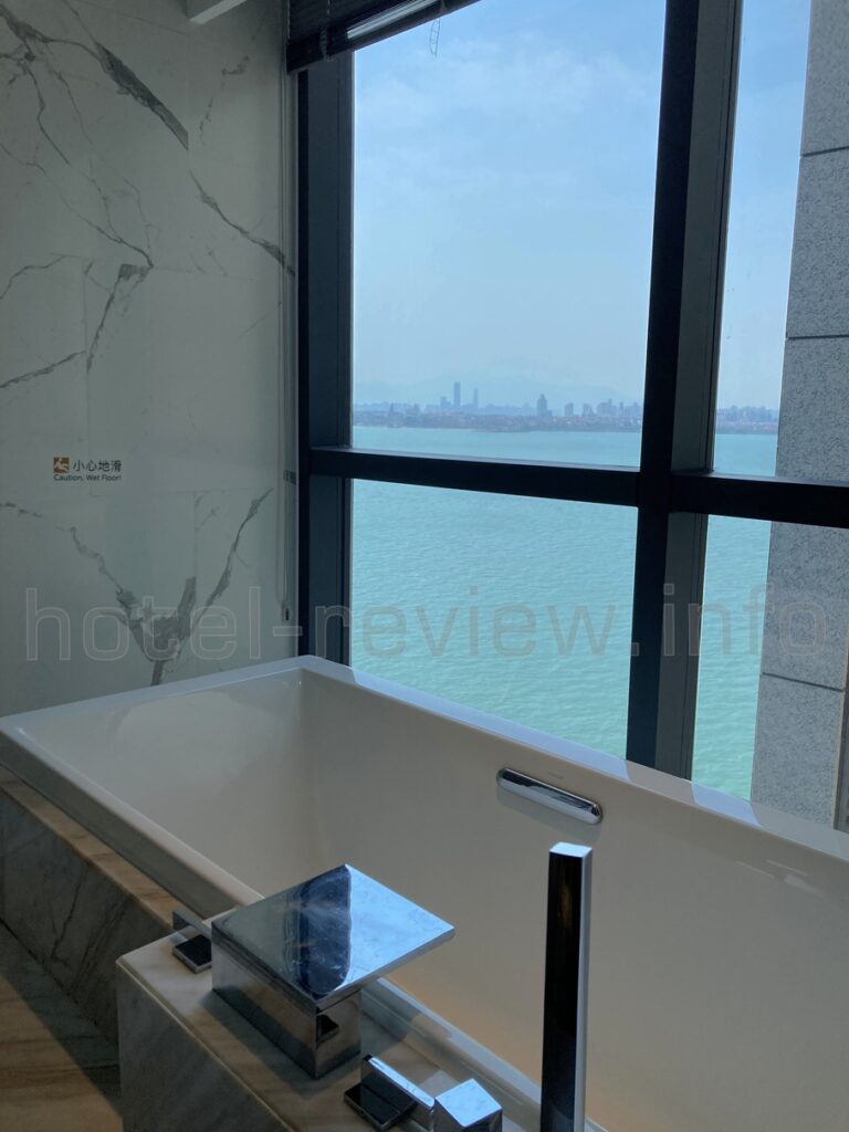 コートヤード厦門のお風呂からの眺め