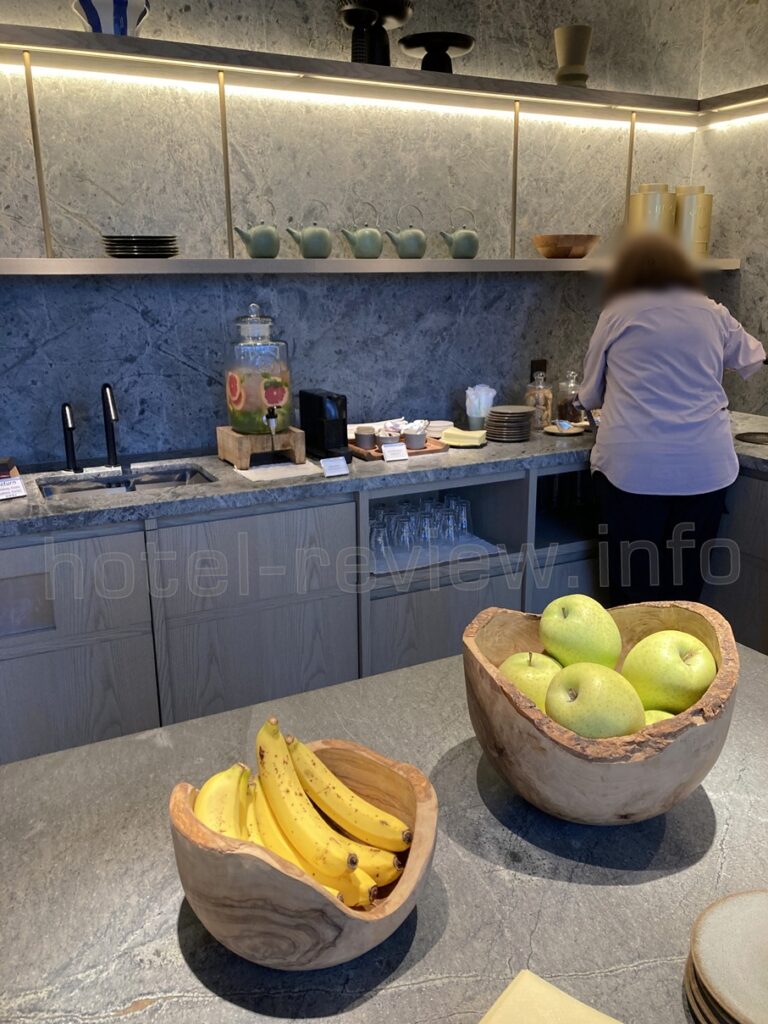 ホテル虎ノ門ヒルズのラウンジ