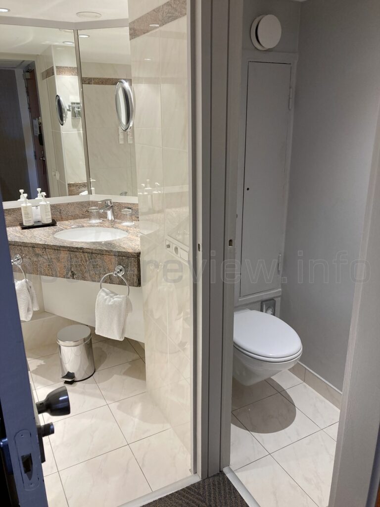 パリマリオット・リブゴーシュの客室トイレ