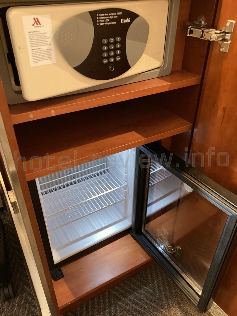 パリマリオットリブゴーシュの客室冷蔵庫