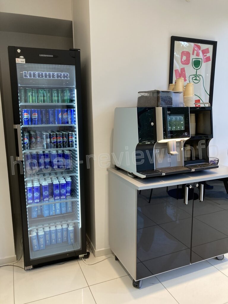 パリマリオットリブゴーシュのラウンジのドリンク