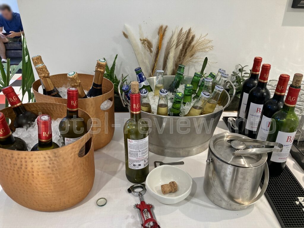 パリマリオットリブゴーシュのラウンジのアルコール各種