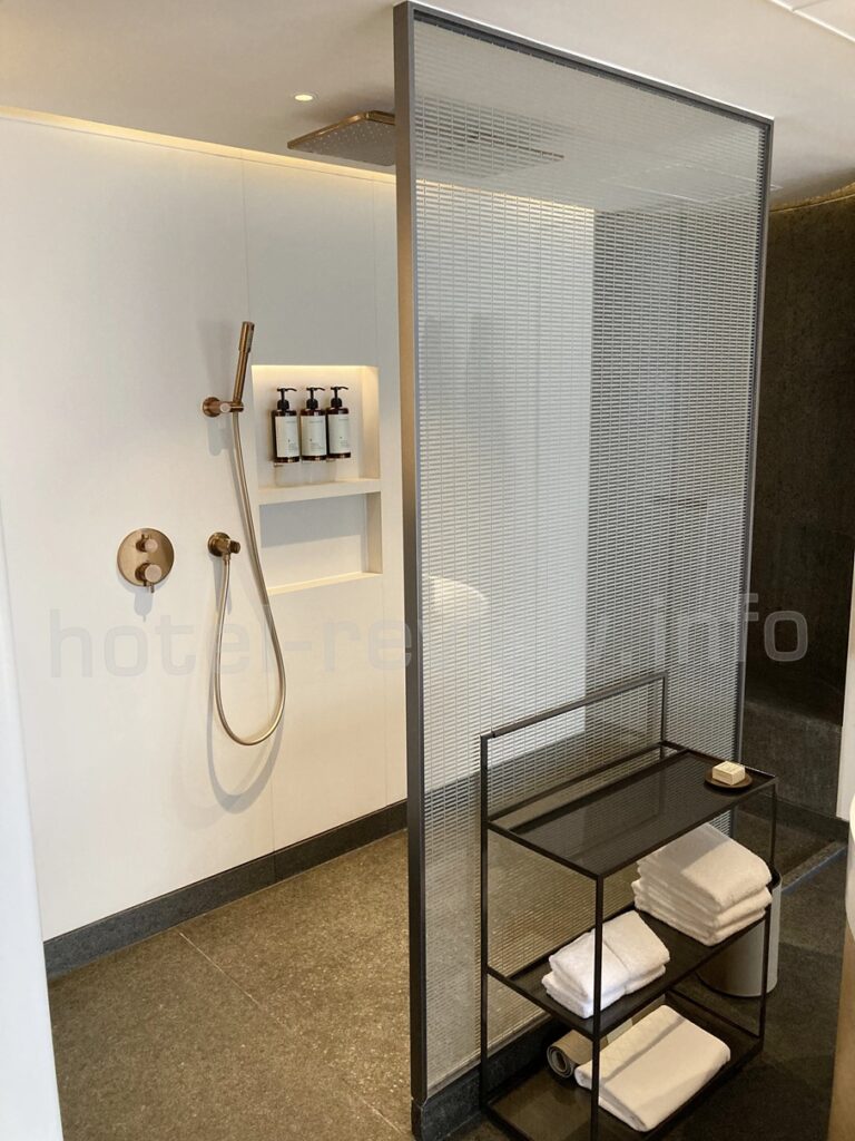 リージェント香港の客室バスルーム