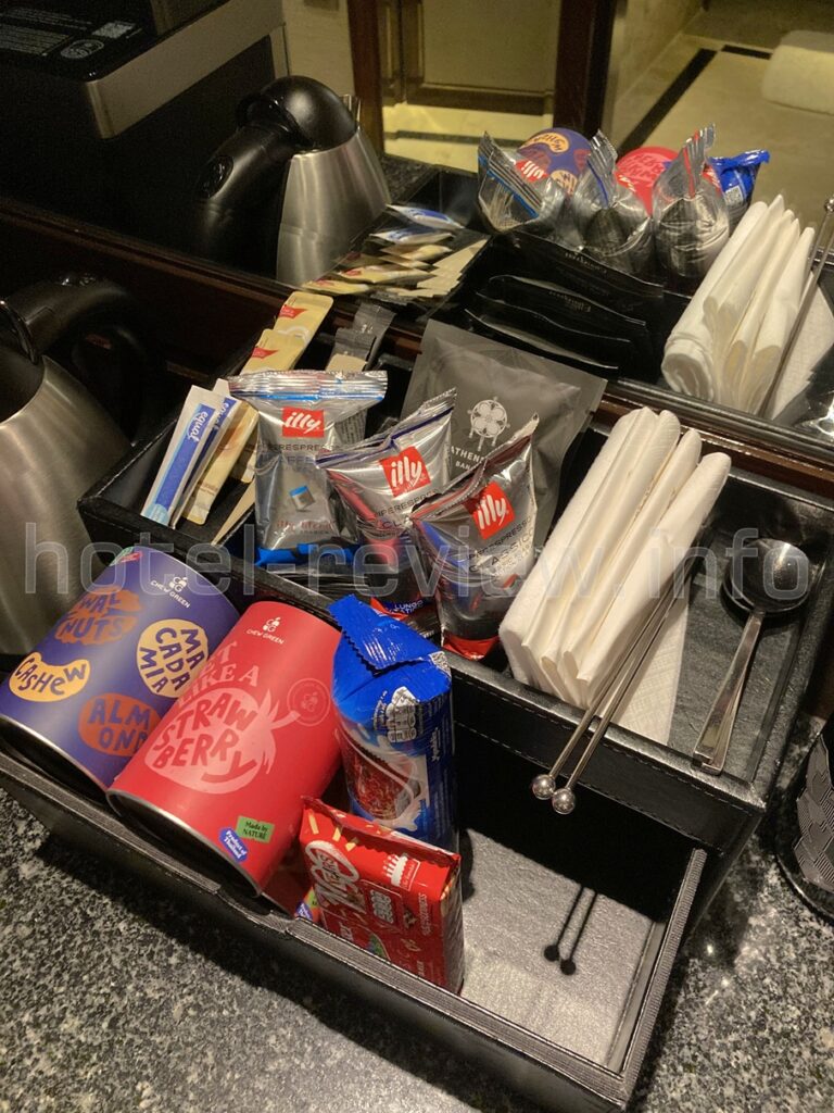 アテネホテルバンコクの客室アメニティ