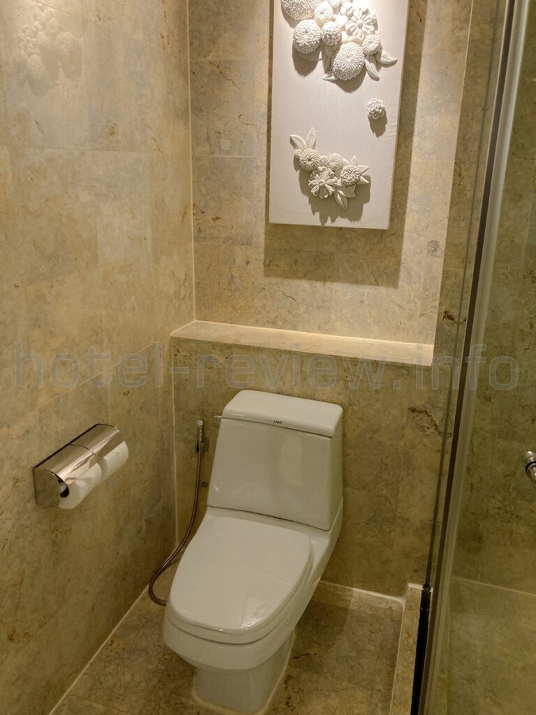 アテネホテルバンコクの客室トイレ