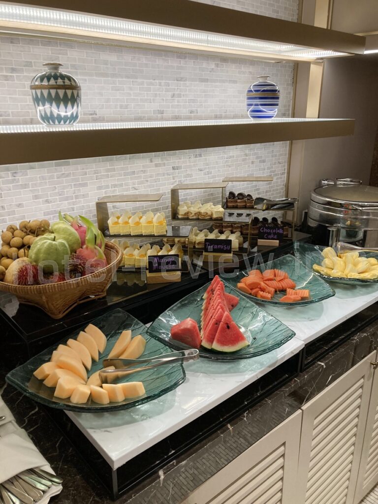 アテネホテルバンコクのラウンジ食事